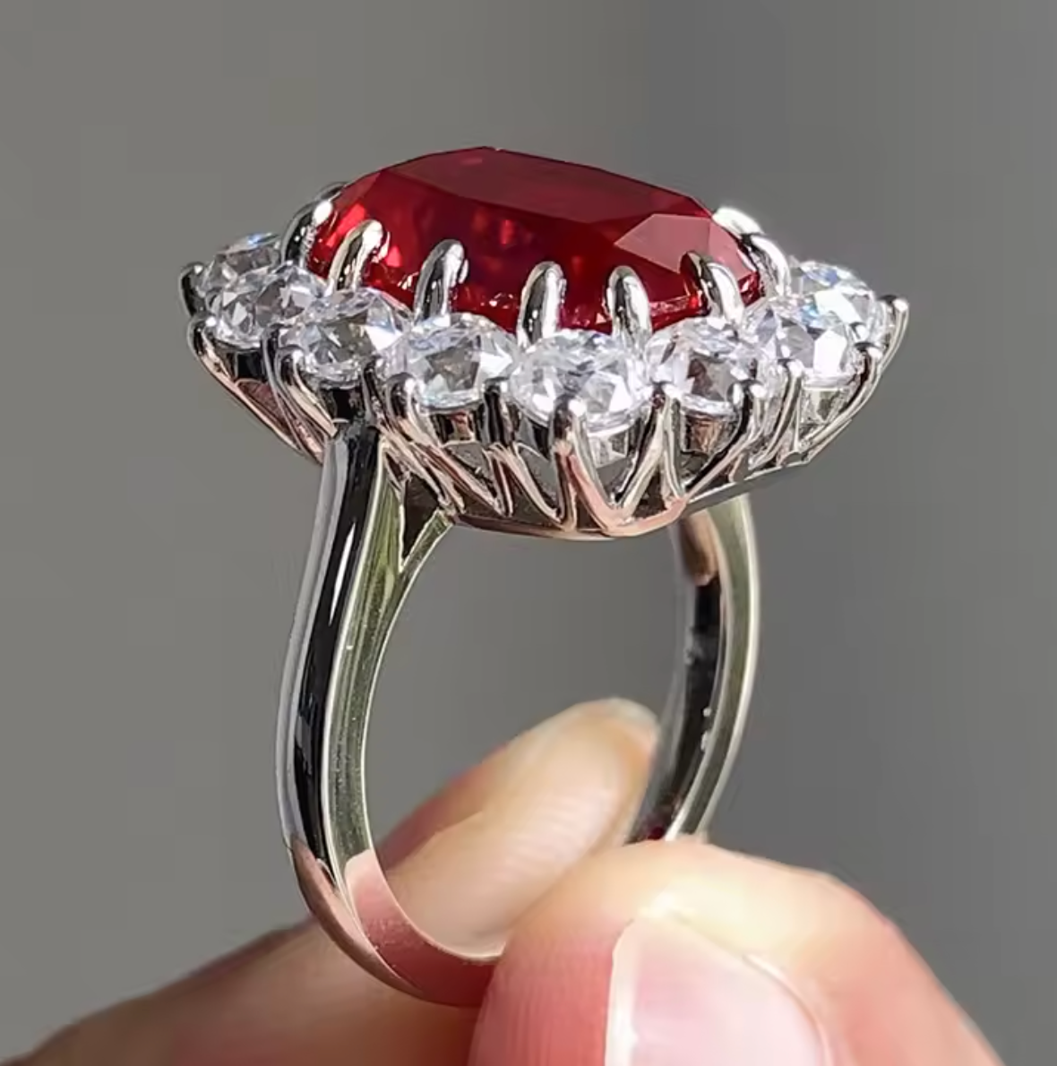 Luxury Geometric Red Cubic Zirconia Ring for Women